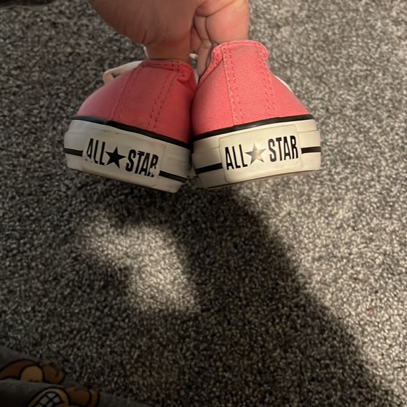 Women’s size 6 pink converse good used condition - Picture 3 of 7